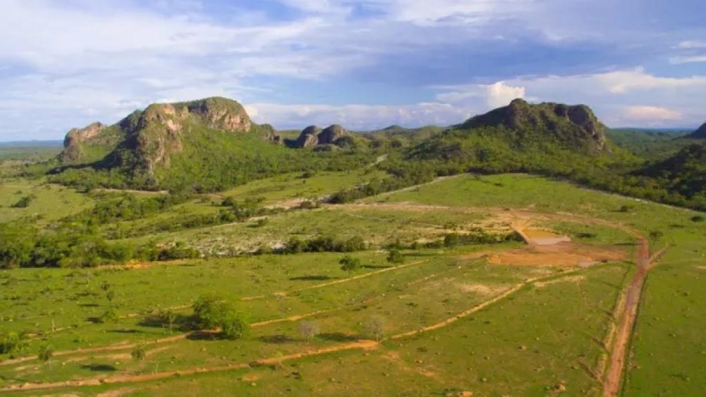 Araguainha: Maior cratera da America Latina abriga menor cidade de MT e seus mil moradores
