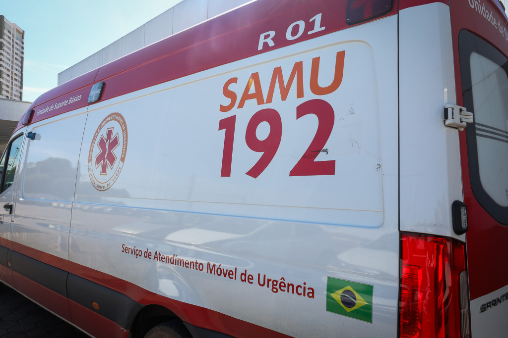 Criança de 3 anos em garupa de moto morre após choque com caminhonete em Confresa