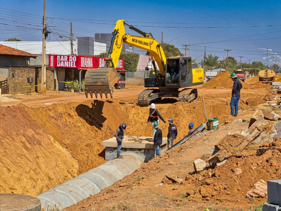 Reforço na drenagem da Avenida Amazonas marca nova fase de urbanização no Nova Barra