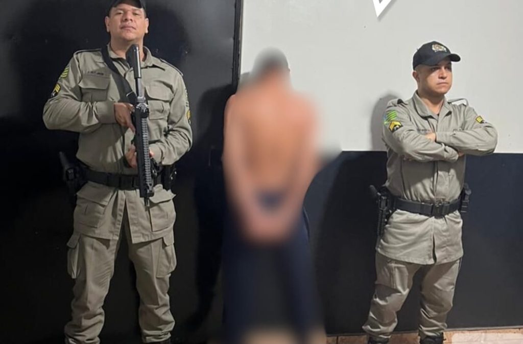 Filho é preso suspeito de ameaçar a mãe de morte em Bom Jardim de Goiás